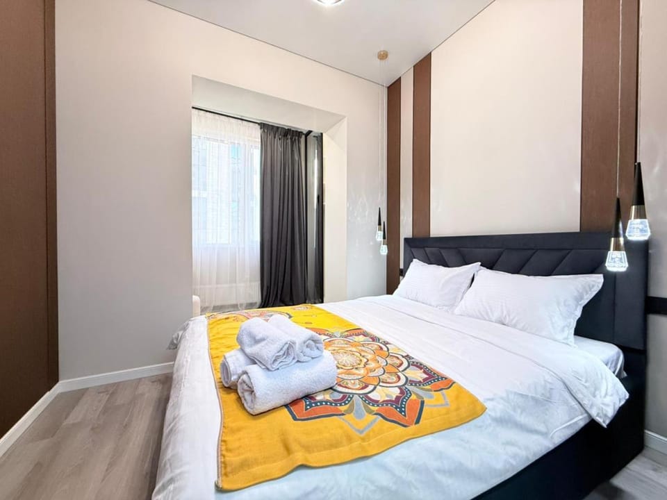 Комфорт сити 3 комнатная квартира возле ТРЦ Мега Apartment in Almaty