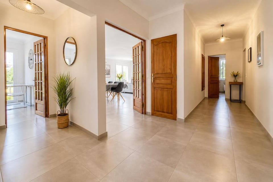 Haut de Villa Bianca - Spacious - Quiet Villa in Saint-Raphael