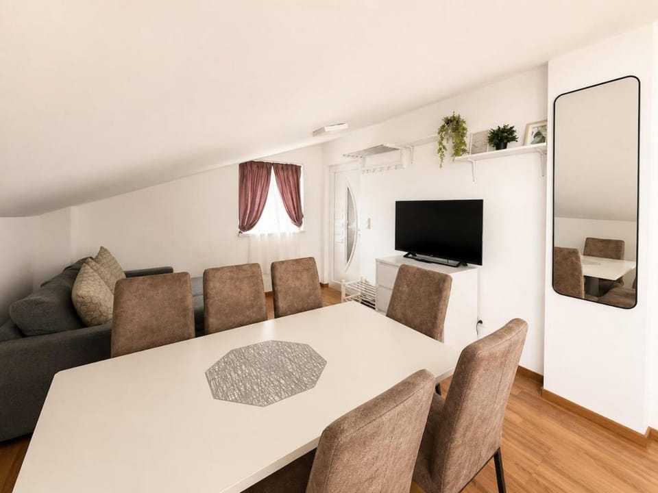 Spacious apartment close to Vienna in a calm area Apartment in Austria