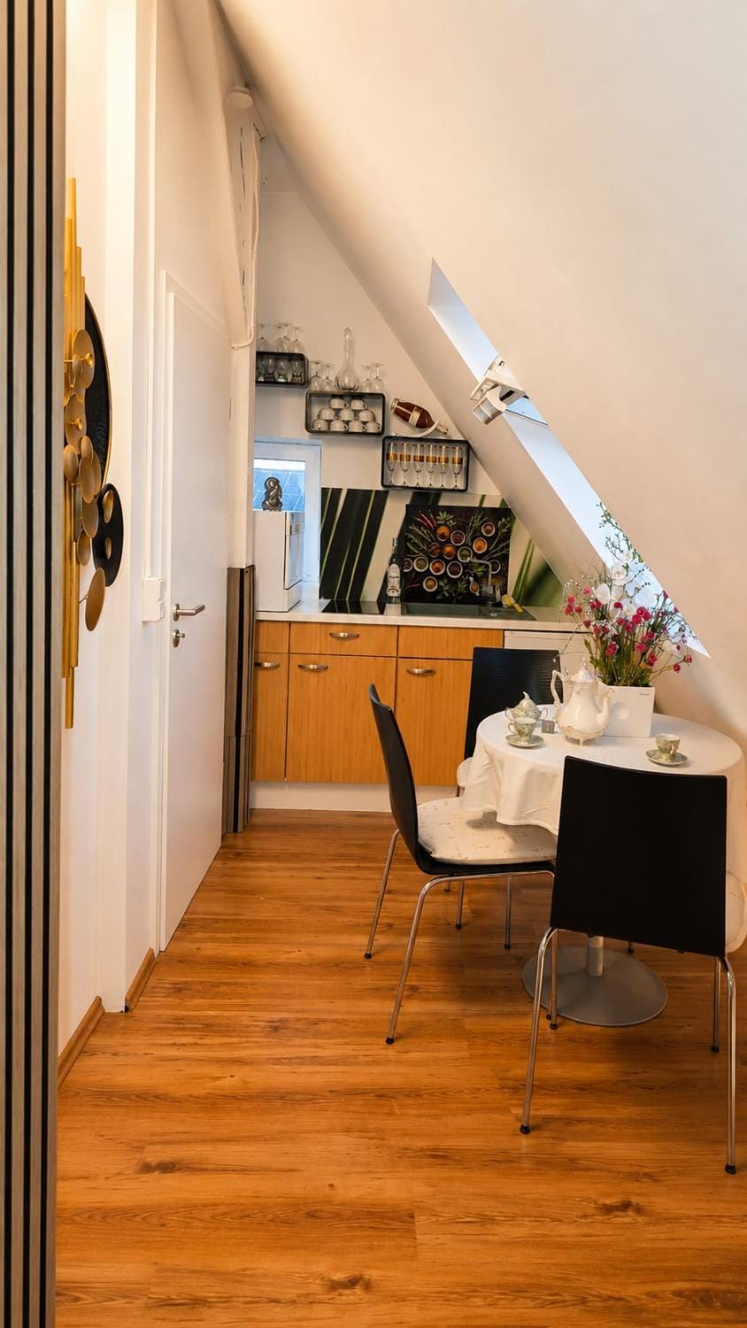 Kitchen or kitchenette, Dining area, pet friendly, stove