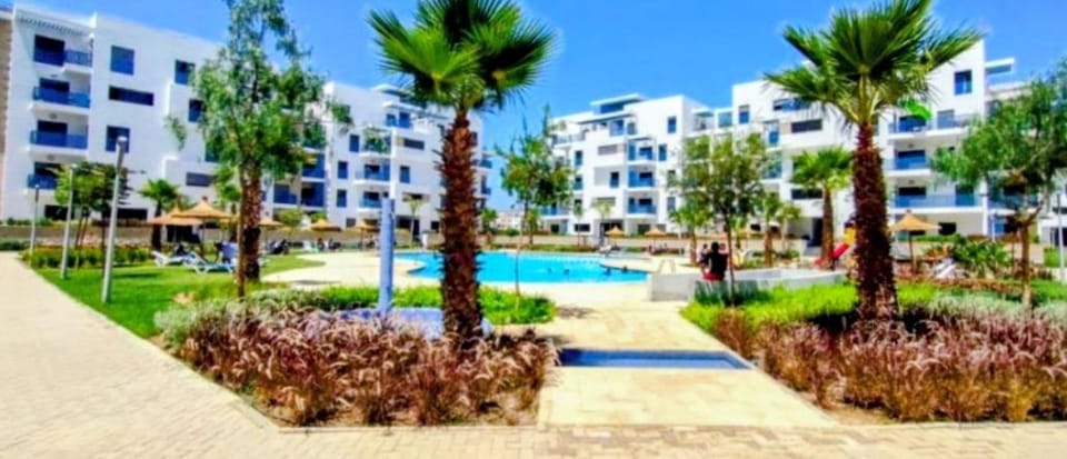 Appartement a 200 m de la plage avec vue sur piscine Apartment in Tangier-Tétouan-Al Hoceima