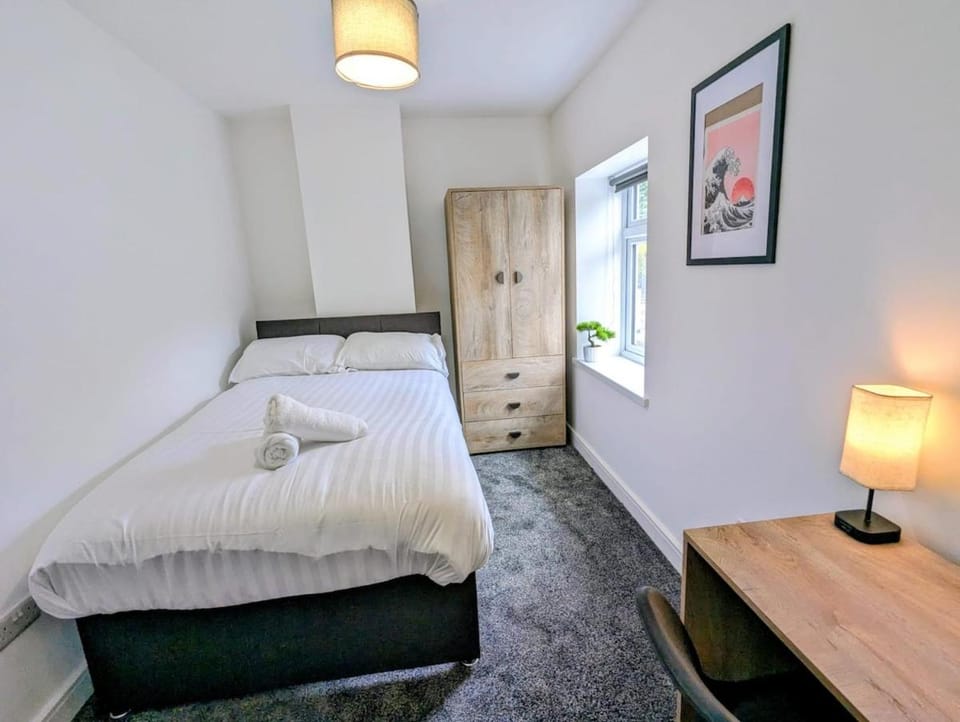 4 - Cosy Brand New 1 Bedroom Apartment - Wi-Fi Apartment in Stoke-on-Trent