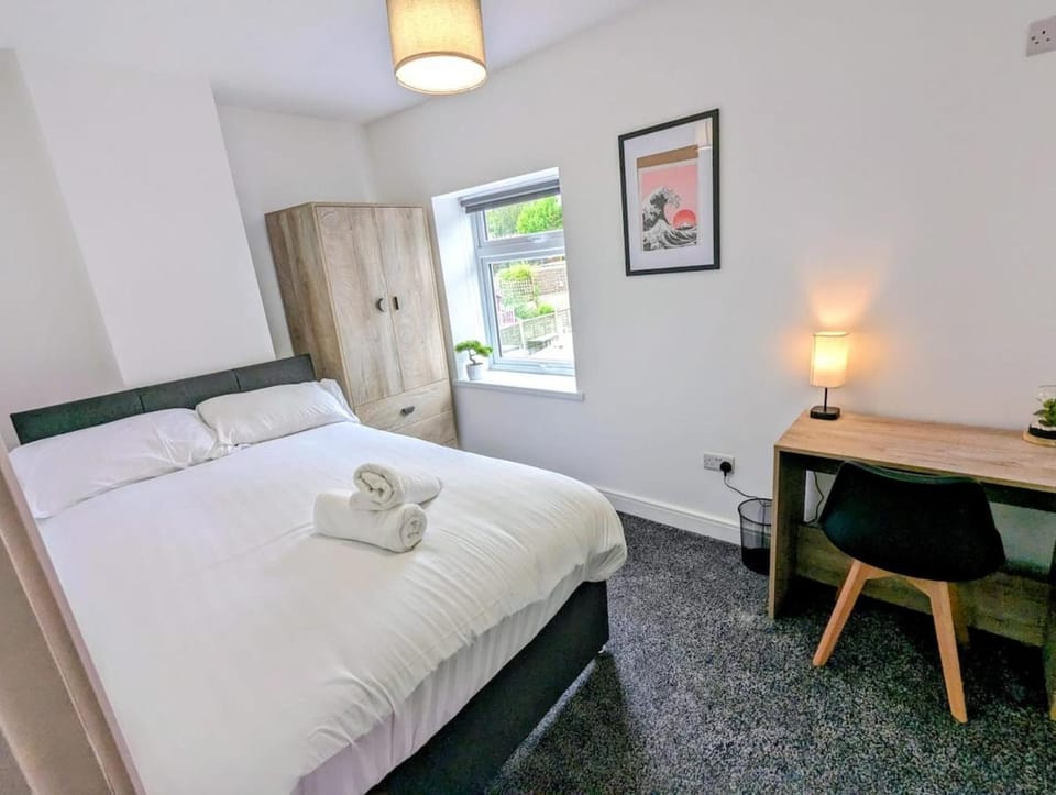 4 - Cosy Brand New 1 Bedroom Apartment - Wi-Fi Apartment in Stoke-on-Trent