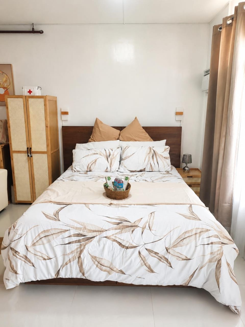 Bed, Bedroom, wardrobe