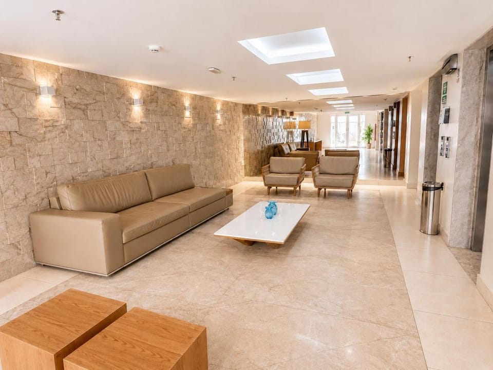 Lobby or reception, Lobby or reception