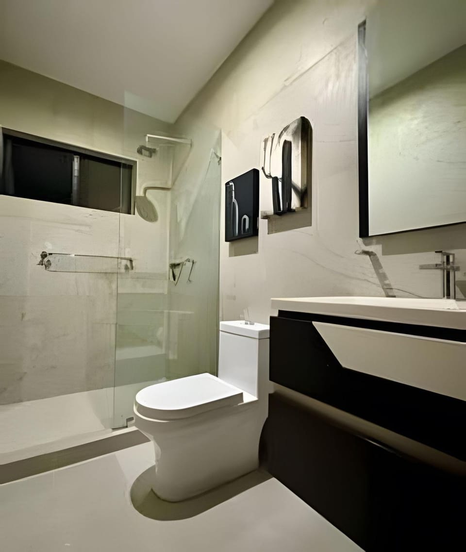 Beautiful residence, private neighborhood/discount House in Monterrey