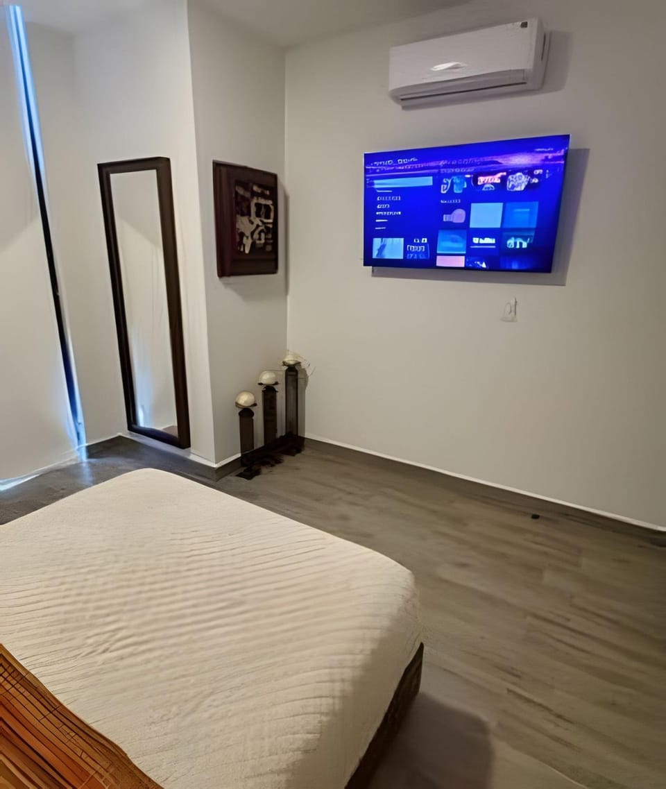 Moderno Depto. Centrico/parking Apartment in Monterrey