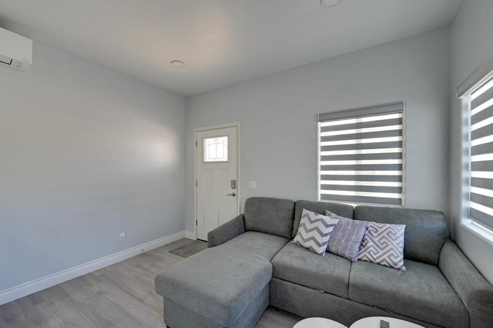 Near Balboa Park! Updated Home w/ Covered Patio House in Linda Vista