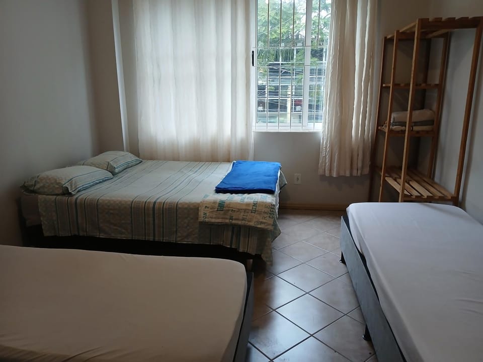 Apezão para grupos de amigos, trabalhadores e familias Apartment in Porto Alegre