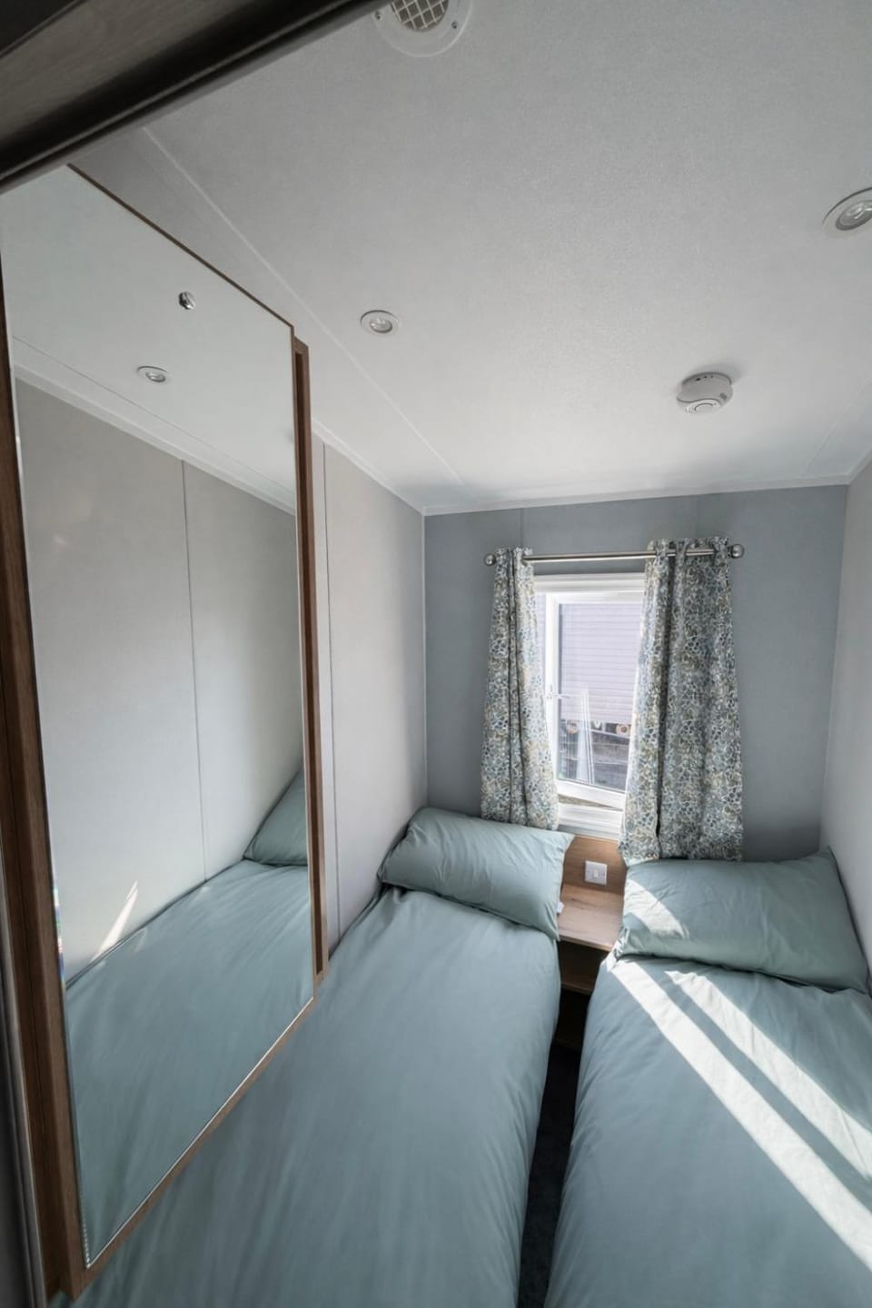 Bedroom, wardrobe
