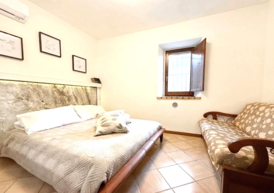 Bed, Bedroom, air conditioner, air conditioner