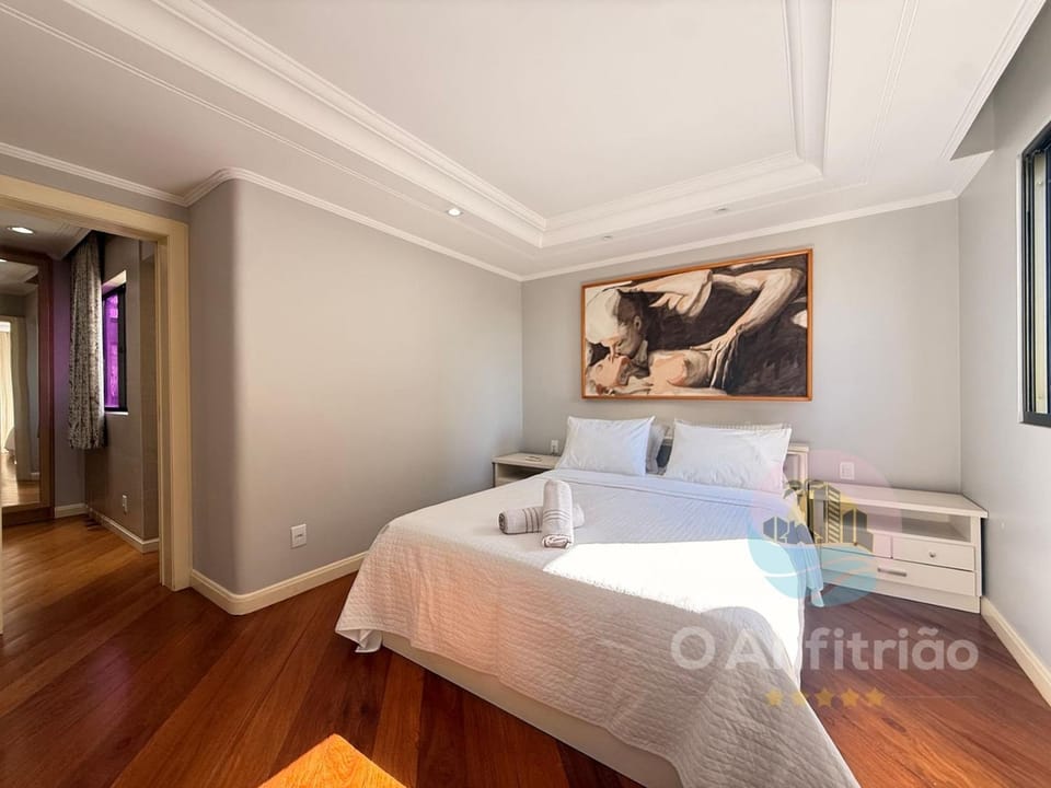Bed, Photo of the whole room, Decorative detail, Bedroom
