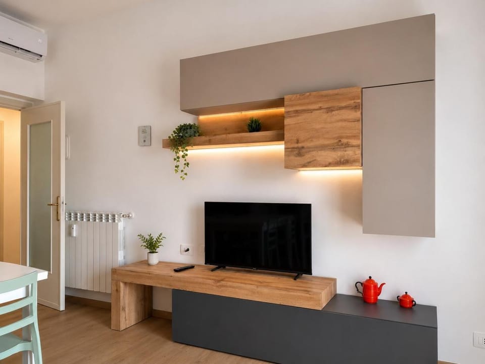 Communal lounge/ TV room, TV and multimedia, Living room, Seating area, Evening entertainment, air conditioner