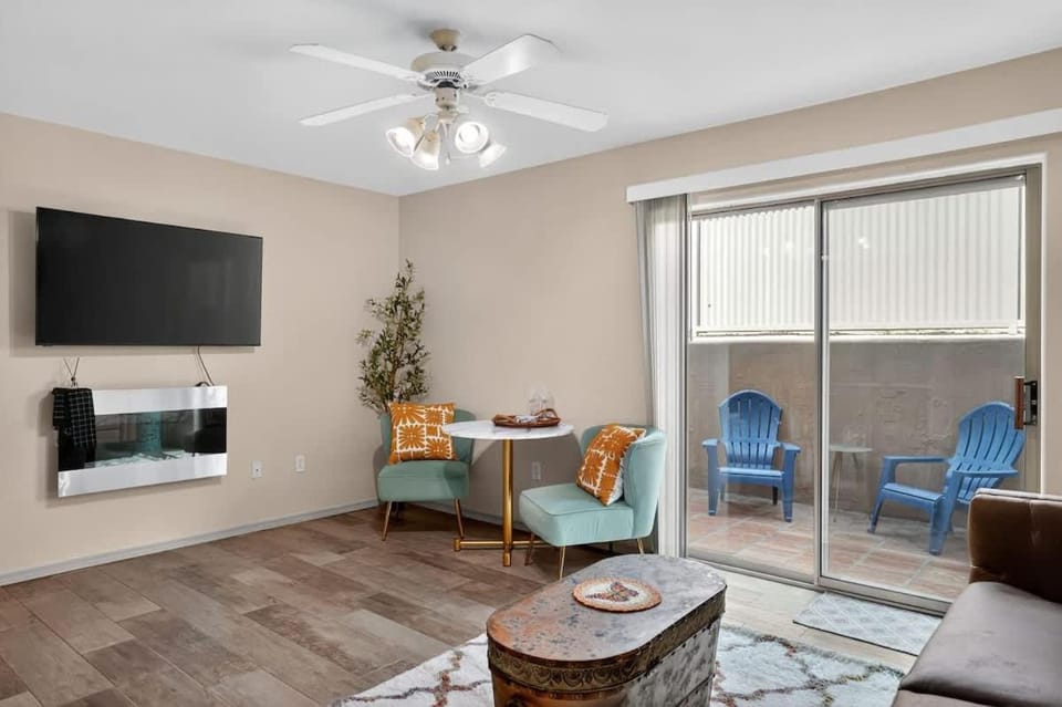 Relaxing Sedona Retreat with King Bed and Private Entrance House in Village of Oak Creek