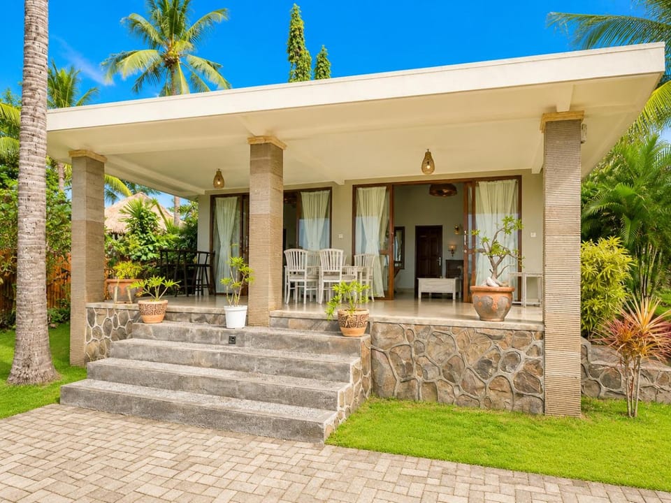 Patio, Balcony/Terrace, Seating area, Sea view, Sunrise, Sunset