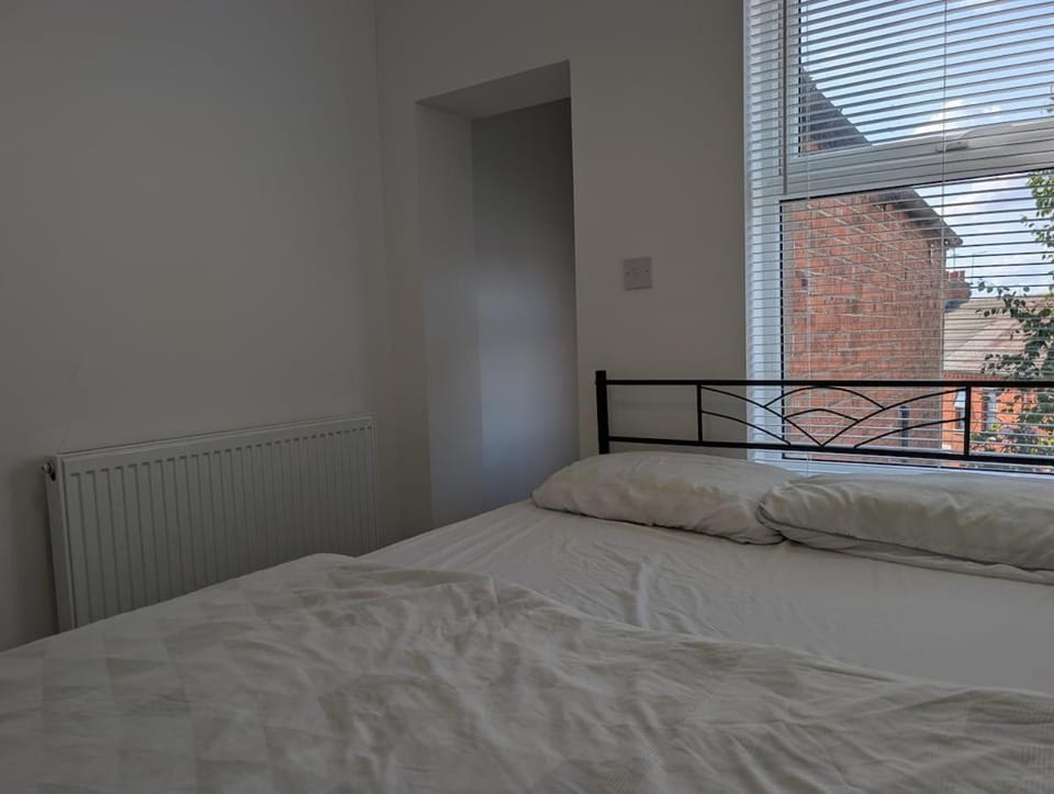 Towcester Road Studio by Headway Property Apartment in Northampton
