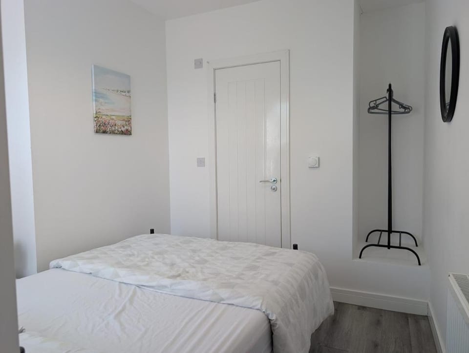 Towcester Road Studio by Headway Property Apartment in Northampton