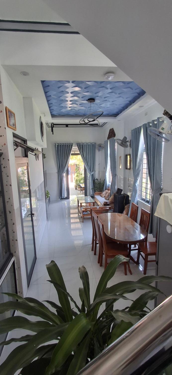 Homestay Gia Đình Dốc Lết Apartment in Khanh Hoa Province