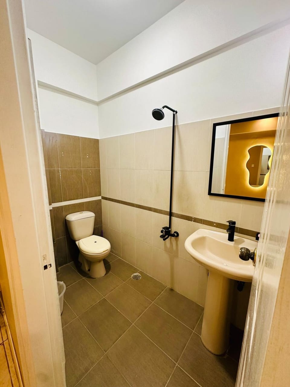 Luxe 2 Apartment Stay in DHA Apartment in Karachi