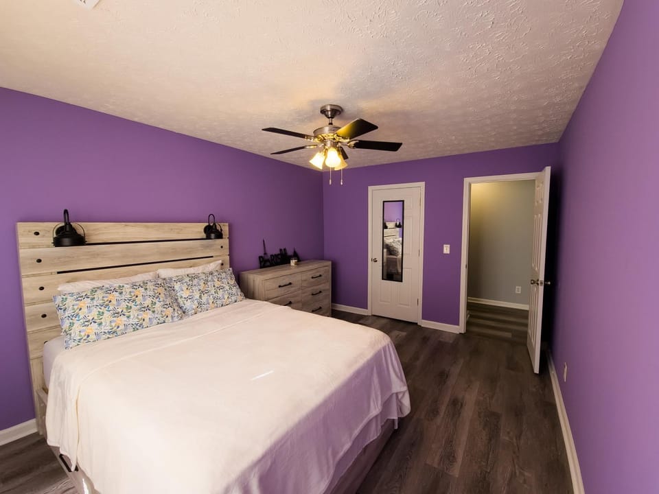 Serenity house in a Cul de Sac House in Panthersville