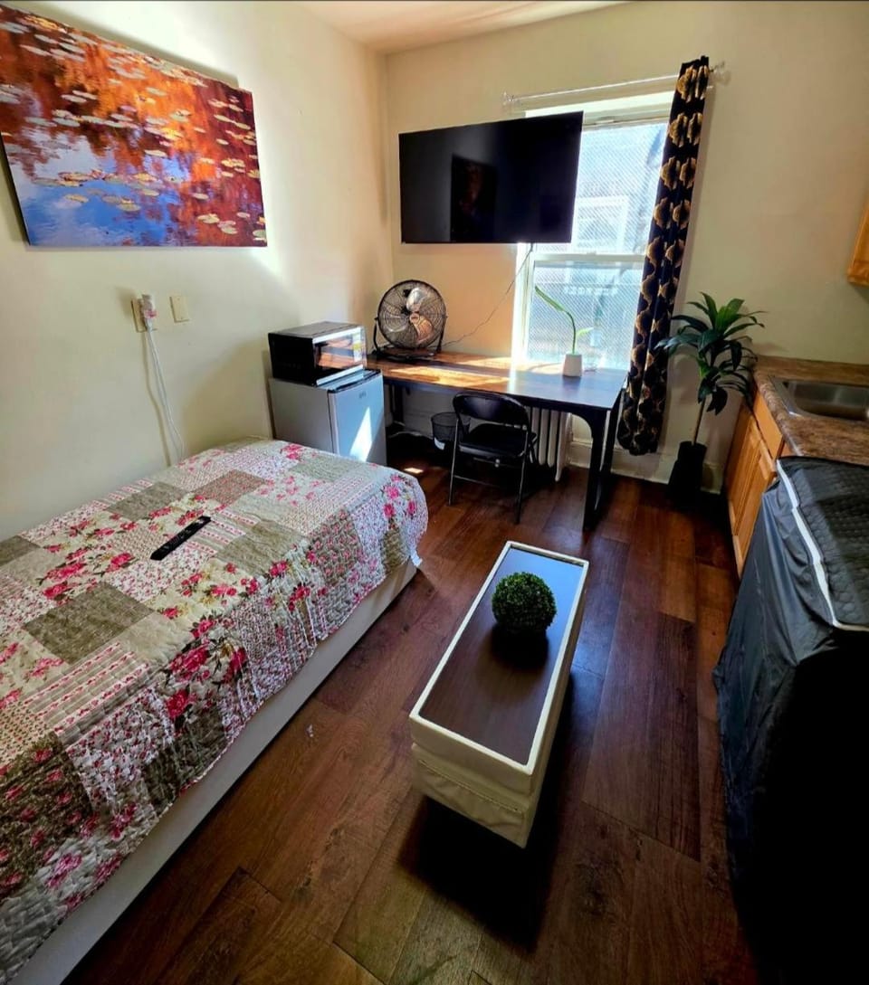 Seating area, Bedroom