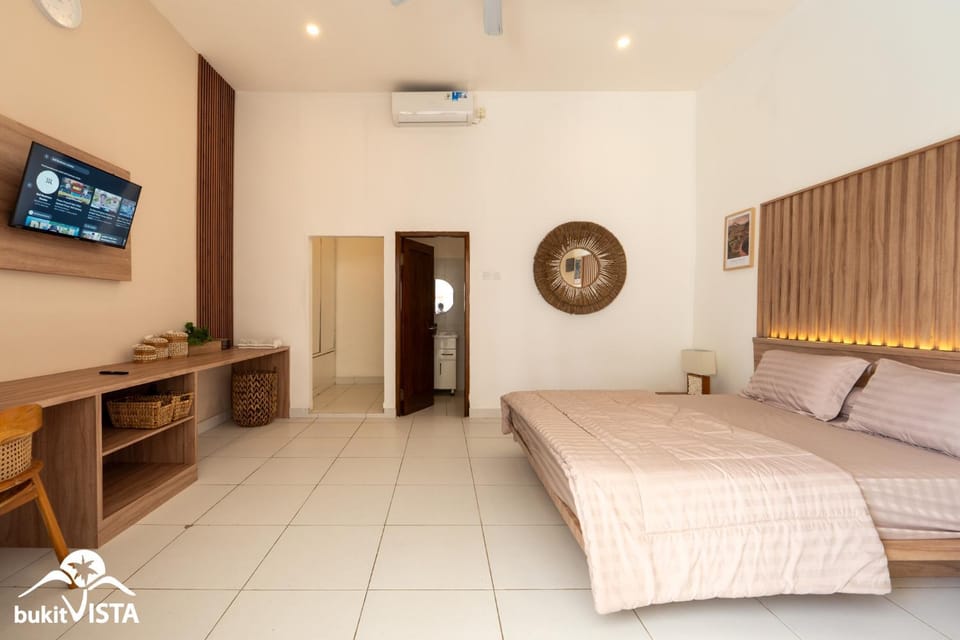 Bed, TV and multimedia, Bedroom, air conditioner