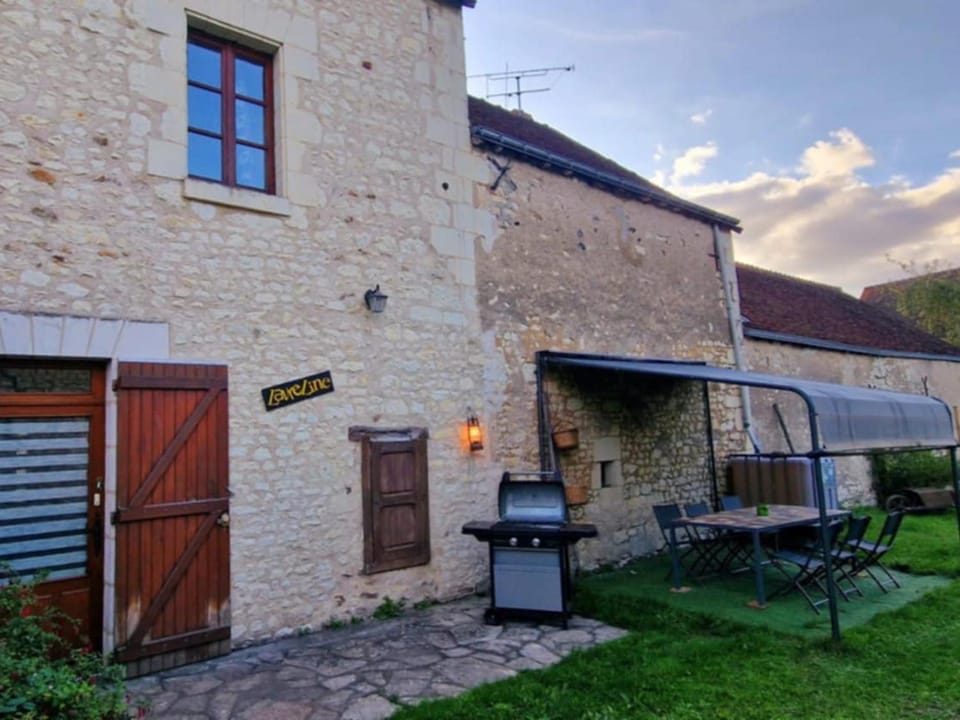 GÃ®te calme, animaux admis, parking - 6 pers. - FR-1-541-207 House in Centre-Val de Loire