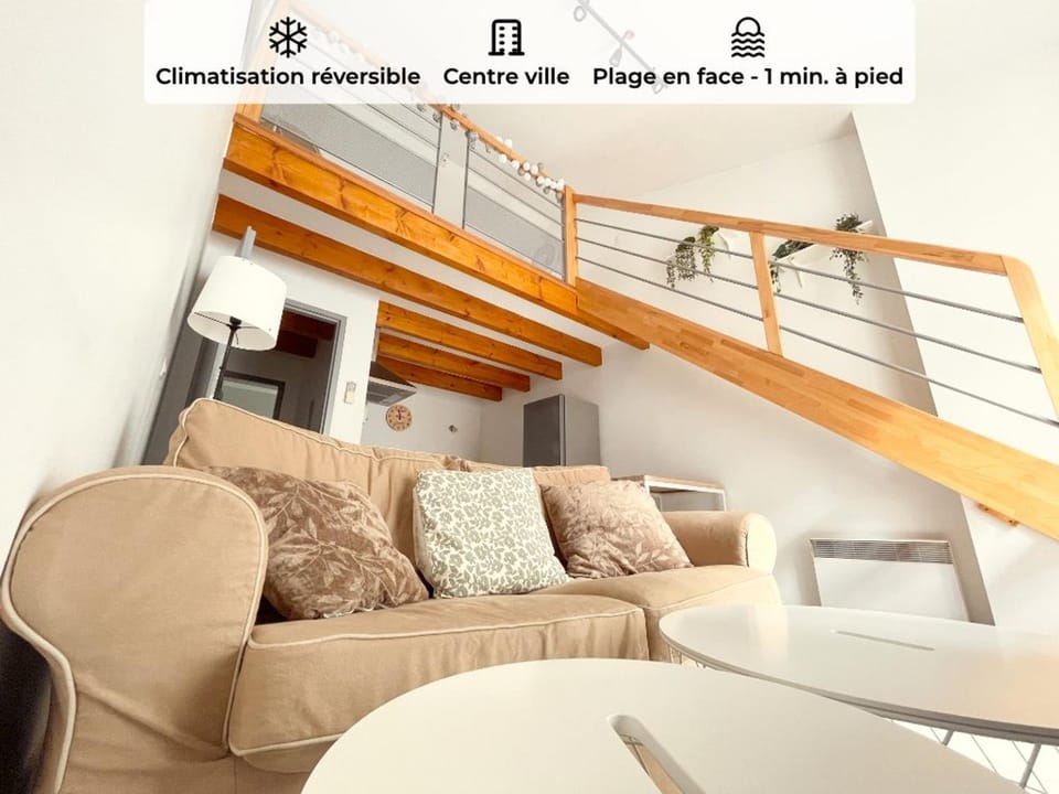 Appartement centre-ville - 4 pers. - FR-1-900-6 Apartment in Le Lavandou