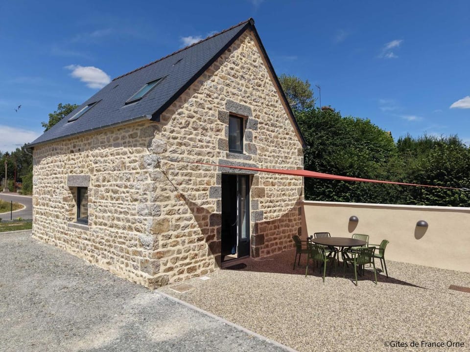 Charmant gîte moderne - 6 pers. - FR-1-497-271 House in Normandy