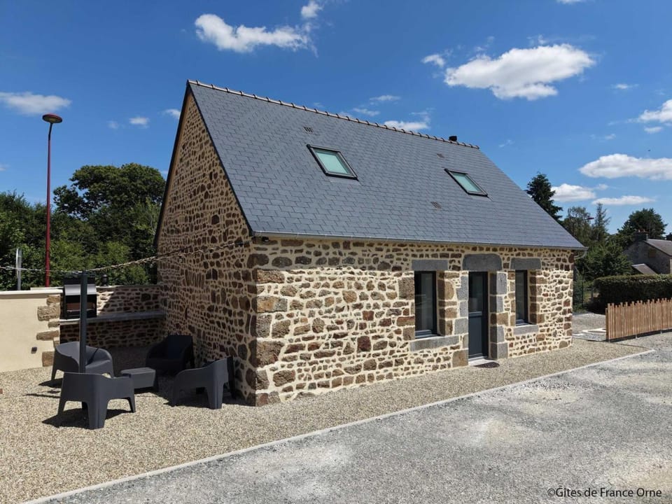 Charmant gîte moderne - 6 pers. - FR-1-497-271 House in Normandy