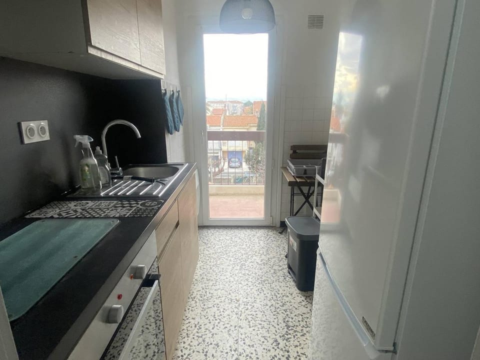 Appartement traversant avec parking - 4 pers. - FR-1-833-48 Apartment in Canet-en-Roussillon