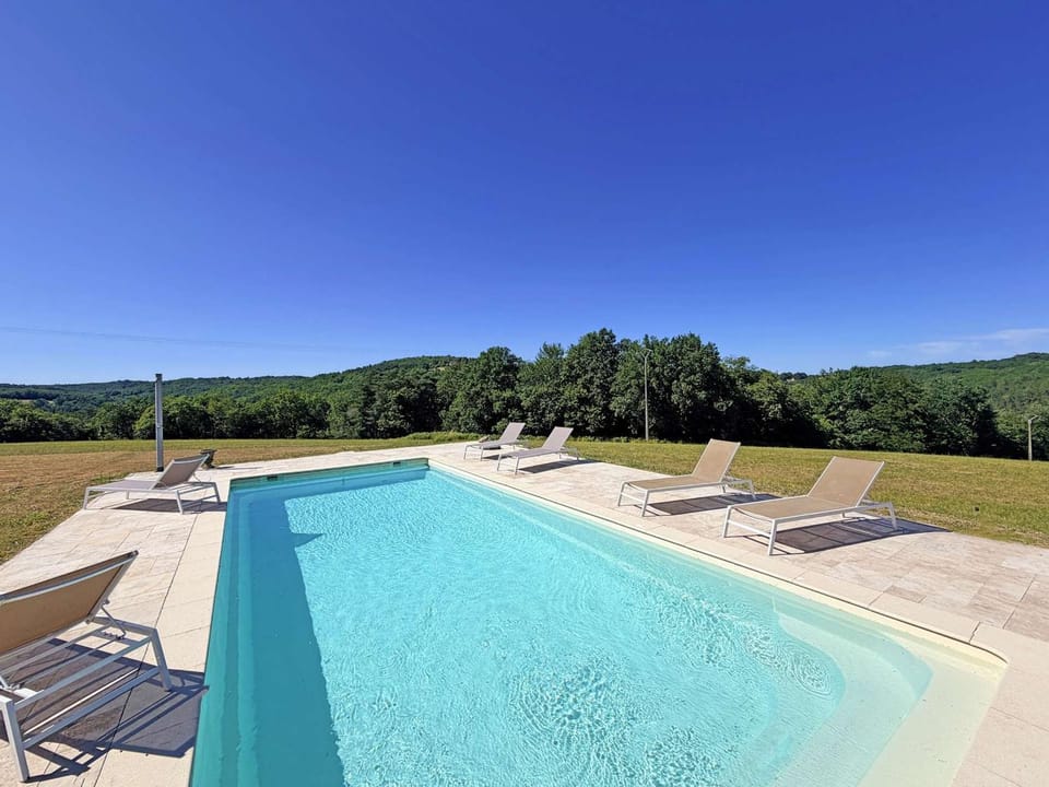 Superbe maison de campagne, piscine et climatisation - FR-1-824-30 House in Le Bugue
