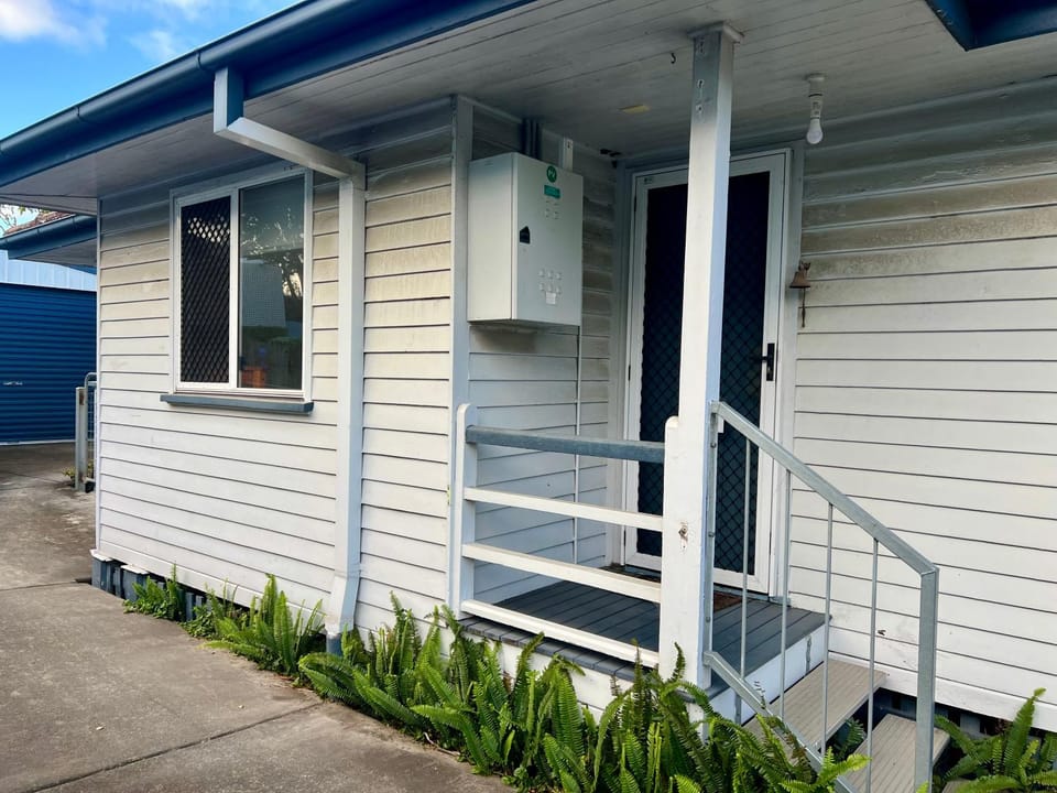 Conveniently located near Westfield Carindale Vacation rental in Brisbane