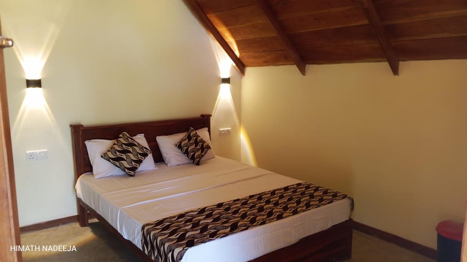 Sunset safari Resort and camp Hotel in Uva Province, Sri Lanka
