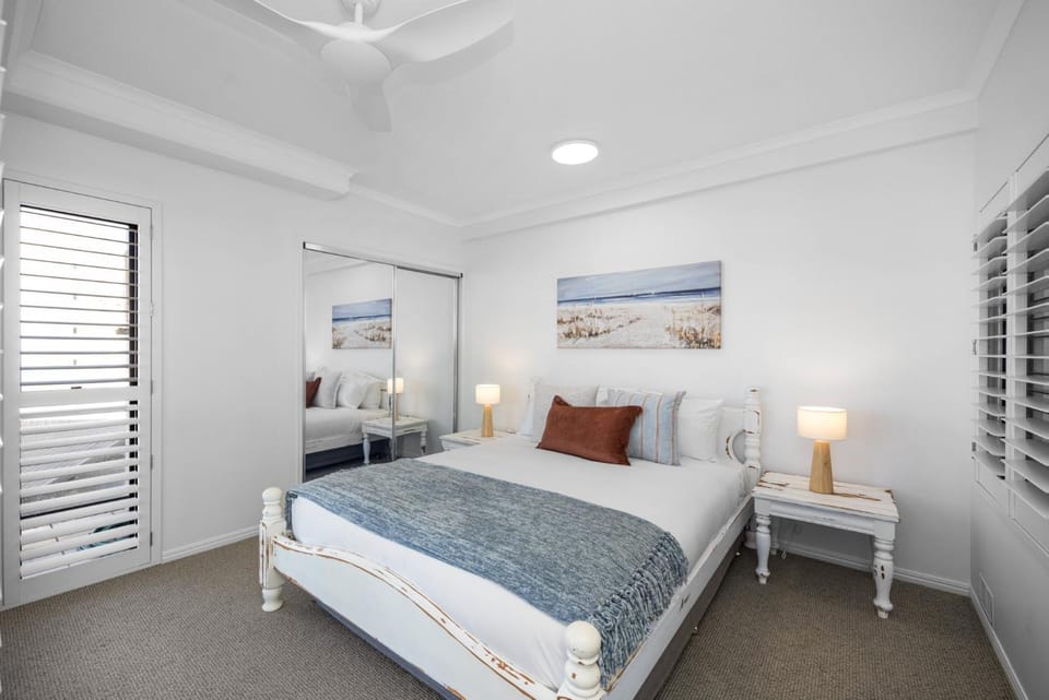 Poolside 3-Bed Retreat Near Kings Beach Apartment in Kings Beach