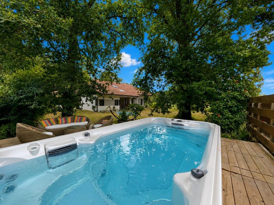 Villa avec jacuzzi, jardin - 6 pers. - FR-1-379-189 Villa in Soustons