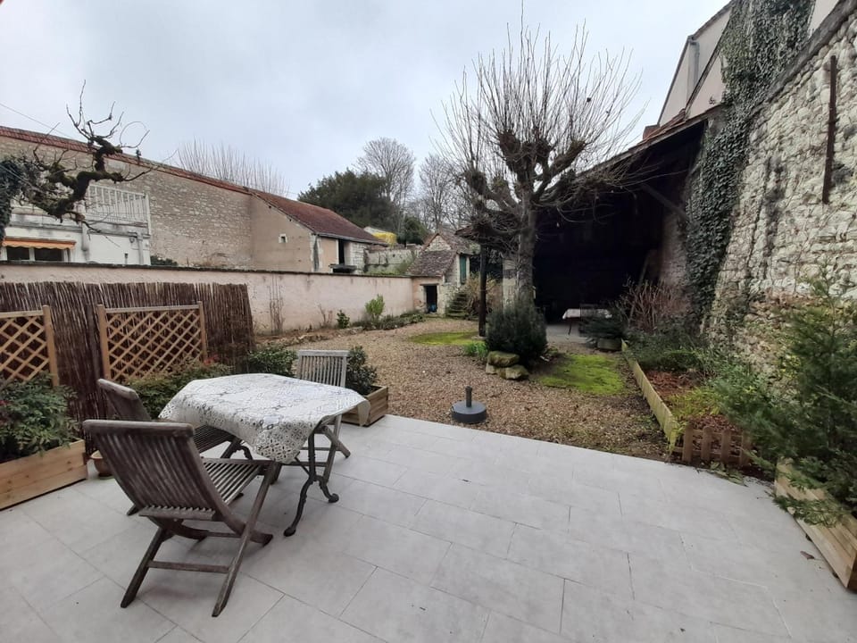 T2 central avec jardin, idéal - ? pers. - FR-1-541-208 Apartment in Nouvelle-Aquitaine