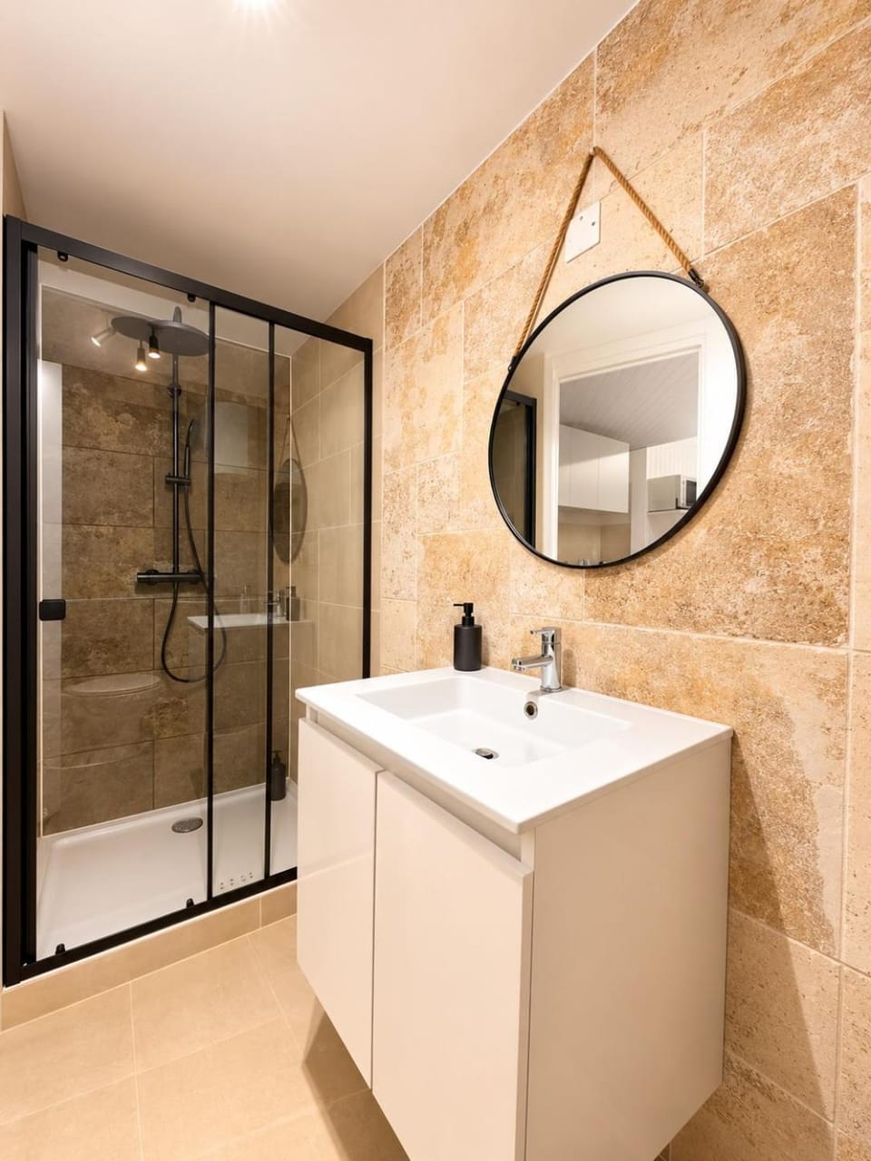 Charming duplex Apartment in Nimes