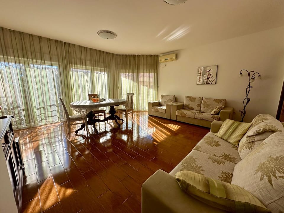 Rose Apartment Petrovac Apartment in Budva Municipality