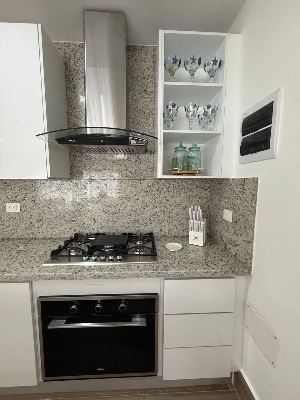 microwave, oven, kitchen