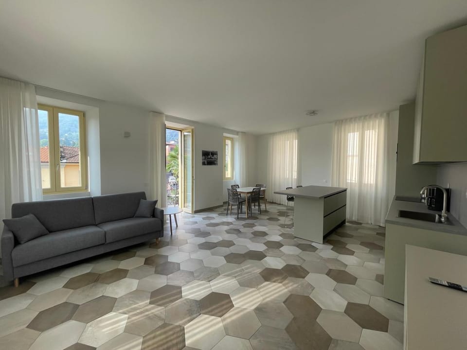 Baveno Rose Apartment 3 Apartment in Baveno