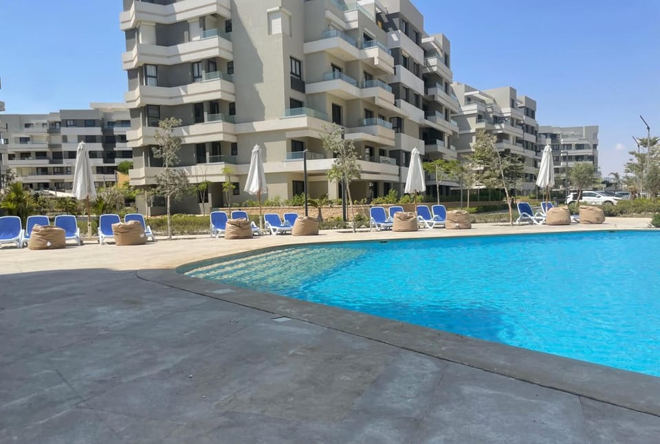 Chic Apt in Palm Hills Pool & Sea View شقة فاخرة بفيو بحر وحمام سباحة Apartment in Egypt