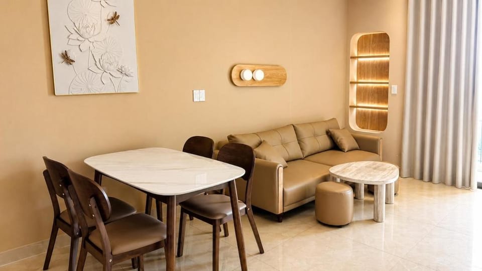 Da Nang Riverside Retreat Apartment in Da Nang