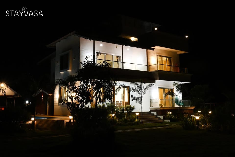 Property building, Night