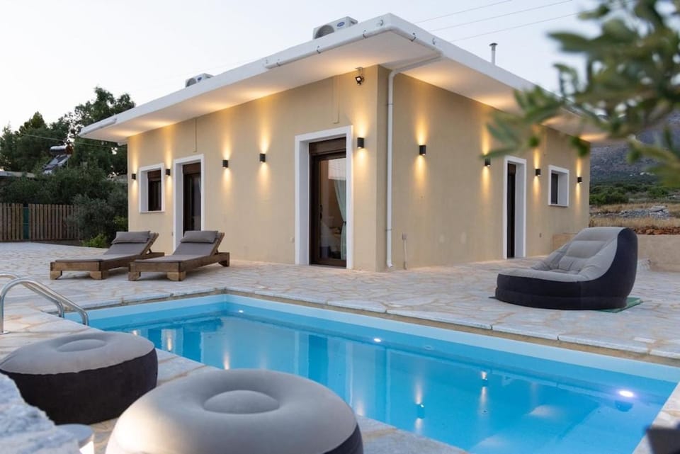 Vakontas Luxury Stay Apartment in Peloponnese Region