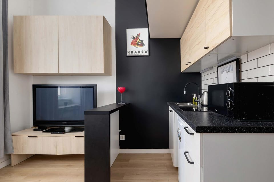 TV and multimedia, Kitchen or kitchenette, Seating area