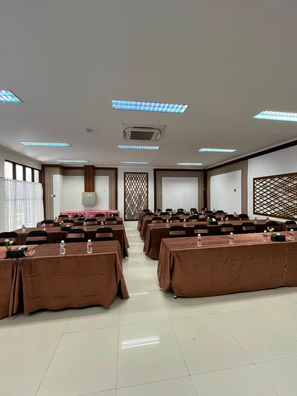 Hotel Imam Bonjol by Benhas Hotel in Padang