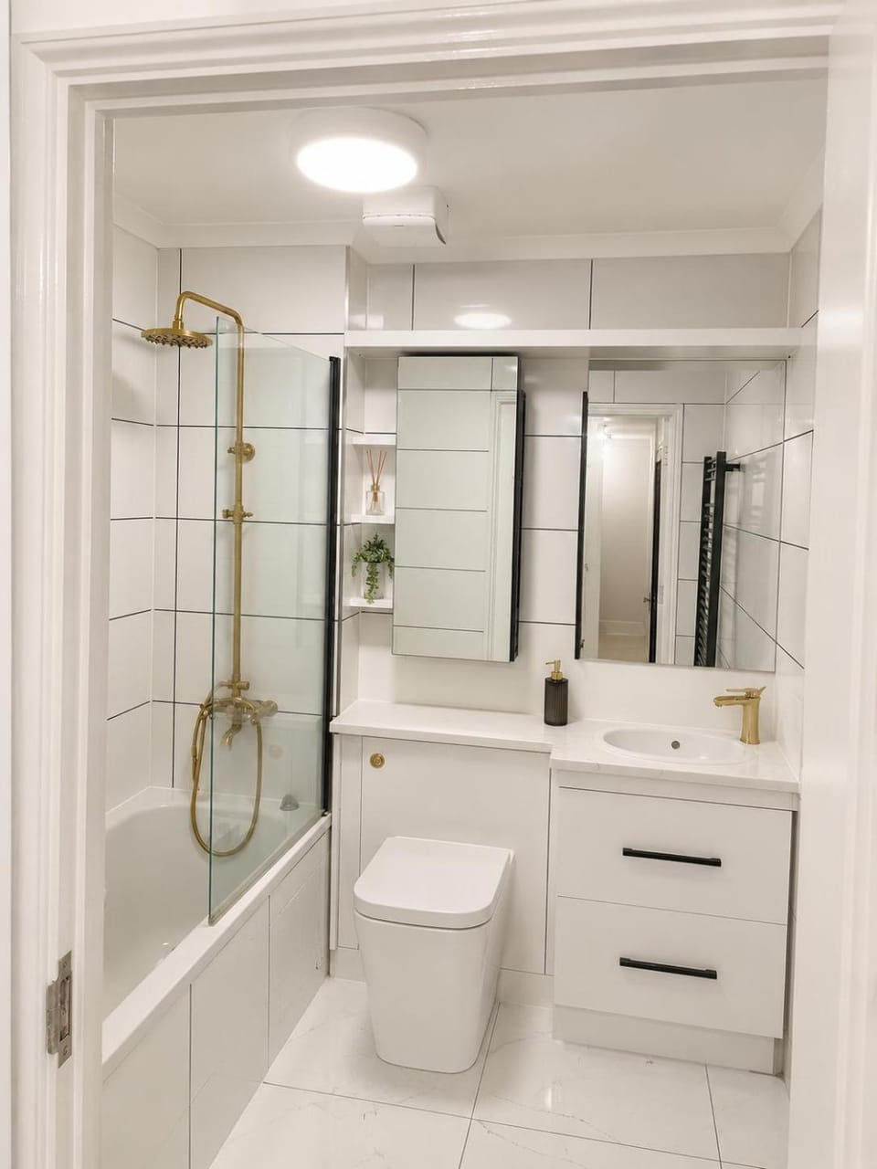 Shower, Toilet, Bathroom
