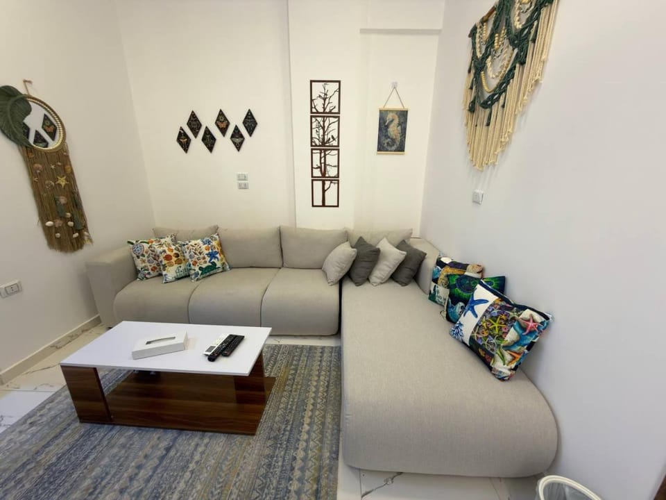 Peaks - La Vista One Bedroom Pool View Apartment in Hurghada