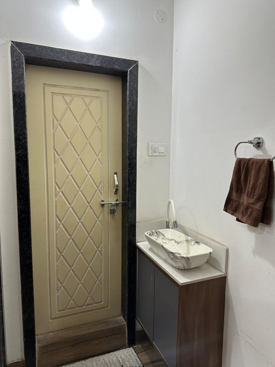 Serene 2BHK, Your Second Home, Fully Furnished Apartment hotel in Hyderabad